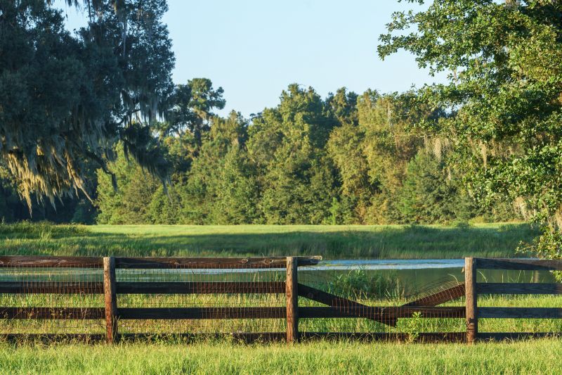 Handyman Fence Repair Costs — Cost of Handyman Fence Repair